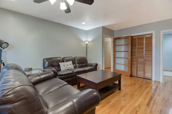 $585,000 | 215 Helen Avenue, Modesto, CA 95354