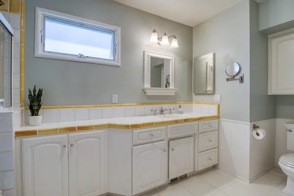 $585,000 | 215 Helen Avenue, Modesto, CA 95354