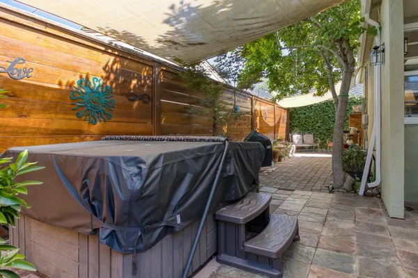 $585,000 | 215 Helen Avenue, Modesto, CA 95354