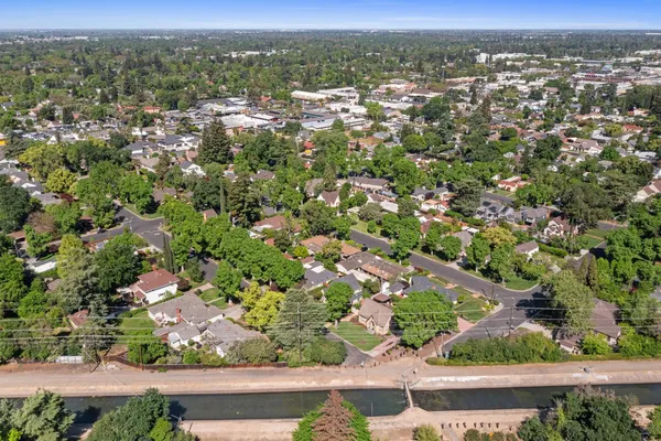 $585,000 | 215 Helen Avenue, Modesto, CA 95354
