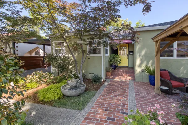 $585,000 | 215 Helen Avenue, Modesto, CA 95354