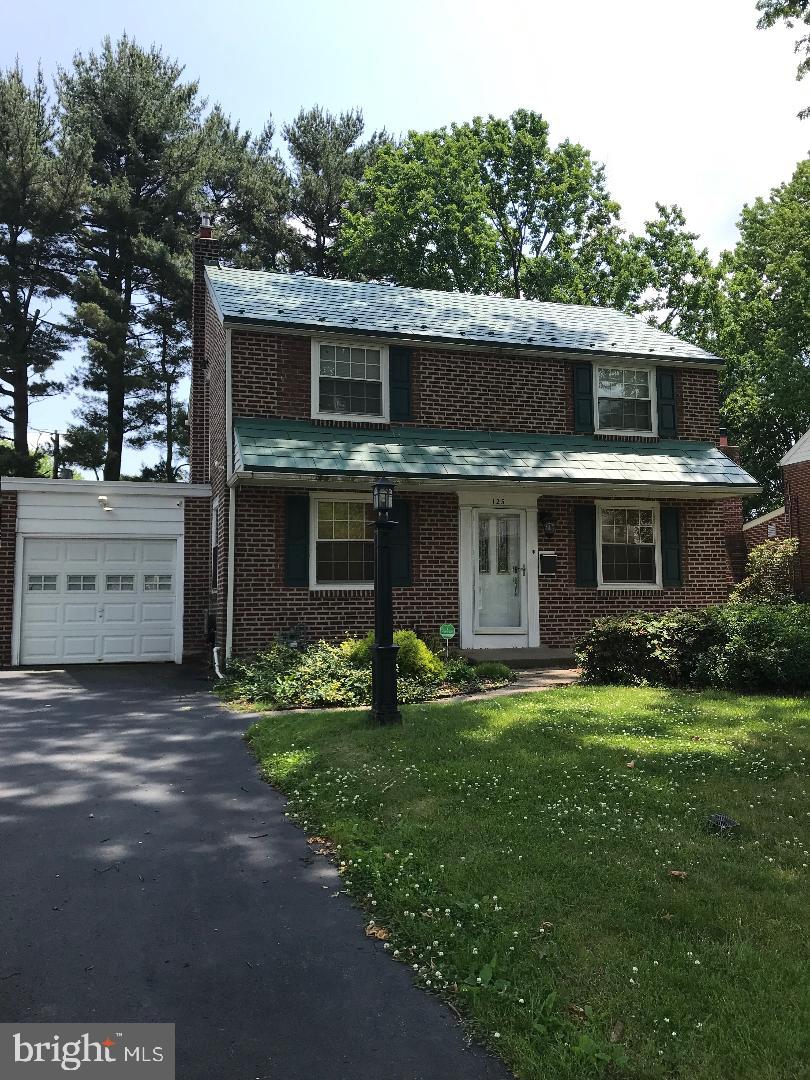 123 Rose Lane Springfield, PA 19064 - Photo 1 of 12