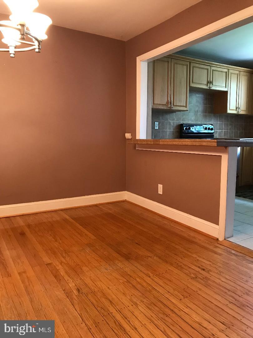 123 Rose Lane Springfield, PA 19064 - Photo 5 of 12