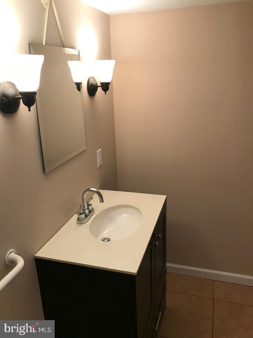 123 Rose Lane Springfield, PA 19064 - Photo 9 of 12