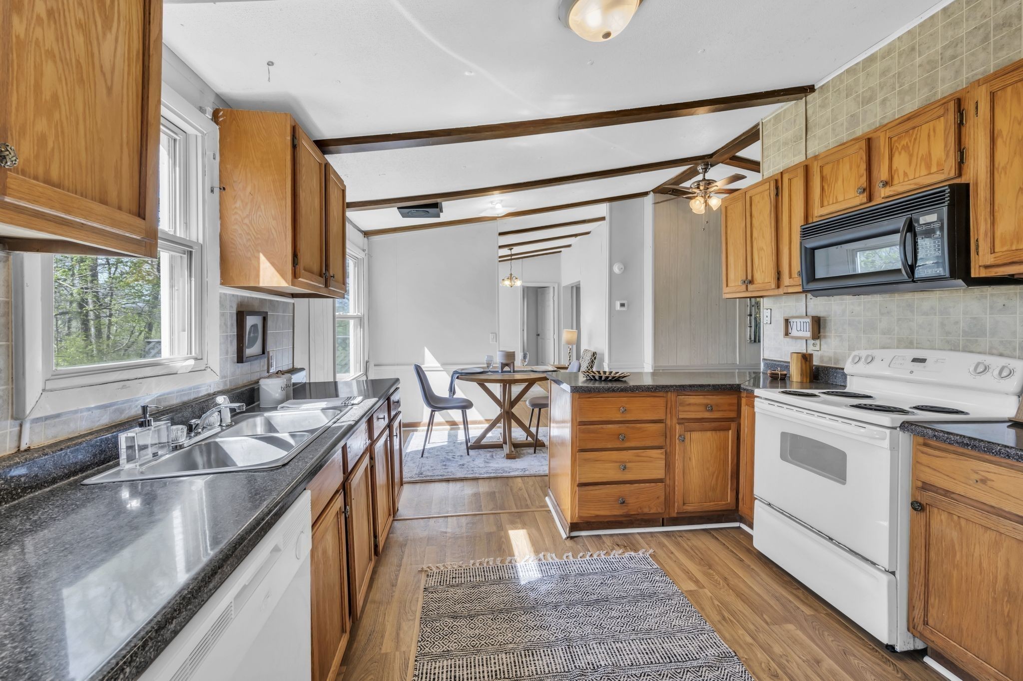 850 Hawkins Road White Bluff, TN 37187 - Photo 10 of 26 Fabulous Open Concept Design