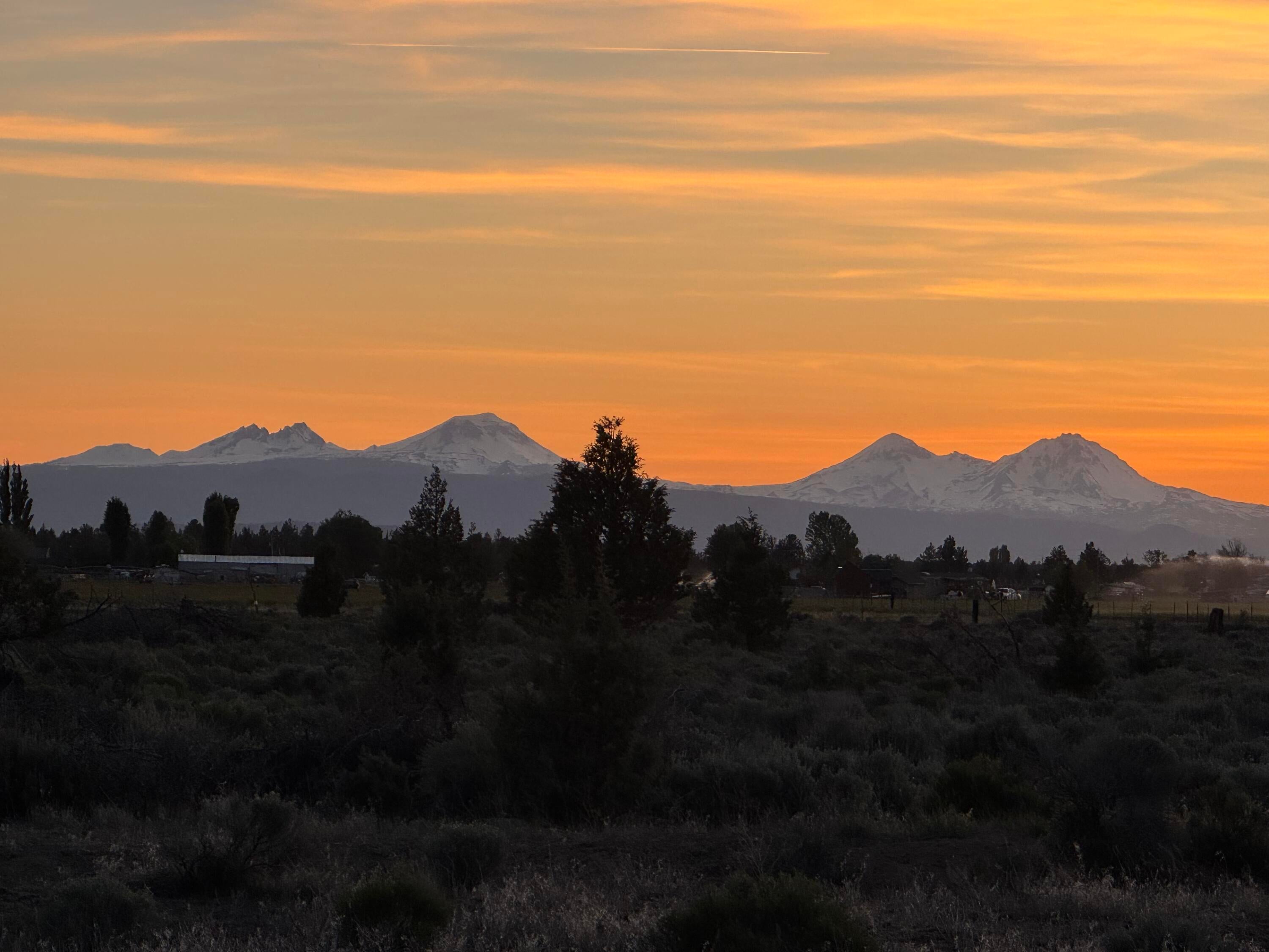 26291 Willard Road Bend, OR 97701 - Photo 3 of 44 IMG_5607