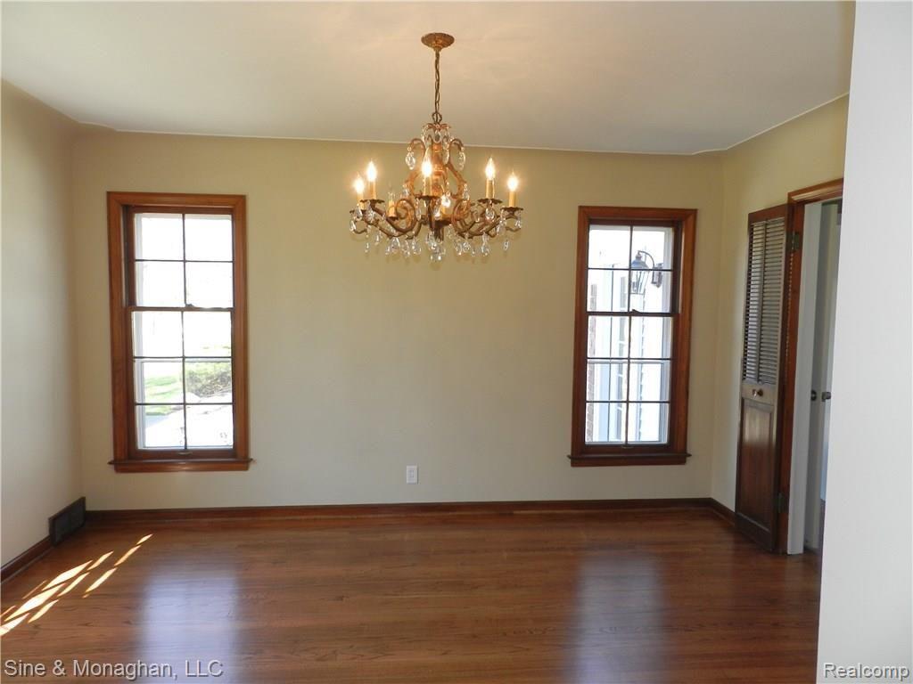 564 Hawthorne Road Grosse Pointe, MI 48236 - Photo 10 of 30 DSCN2943 - Copy (2).JPG