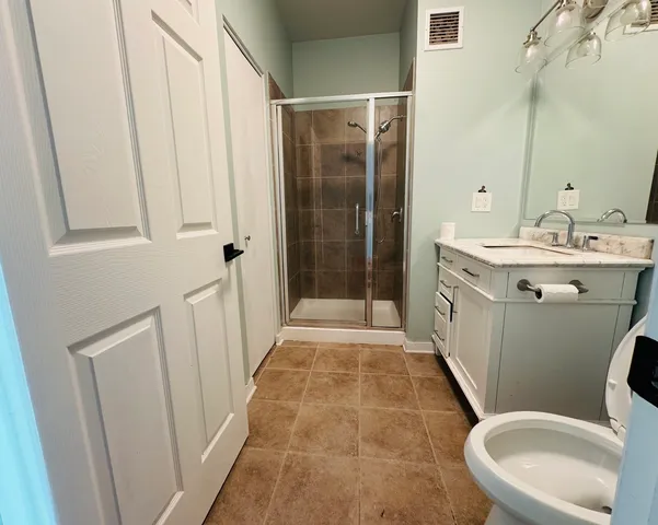 $3,600 | 757 North Orleans Street, Unit 812, Chicago, IL 60654