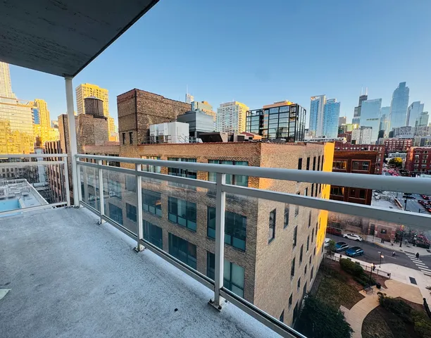 $3,600 | 757 North Orleans Street, Unit 812, Chicago, IL 60654
