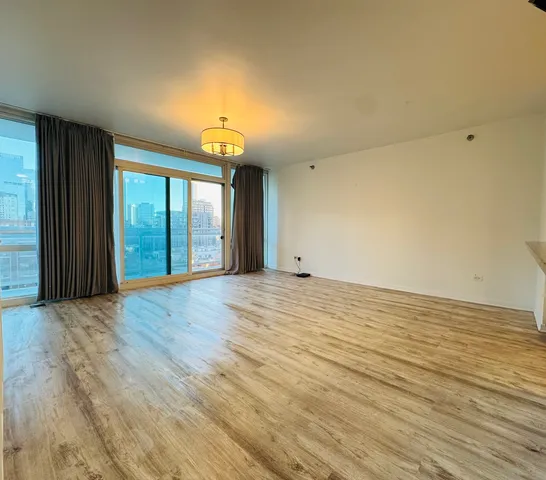 $3,600 | 757 North Orleans Street, Unit 812, Chicago, IL 60654