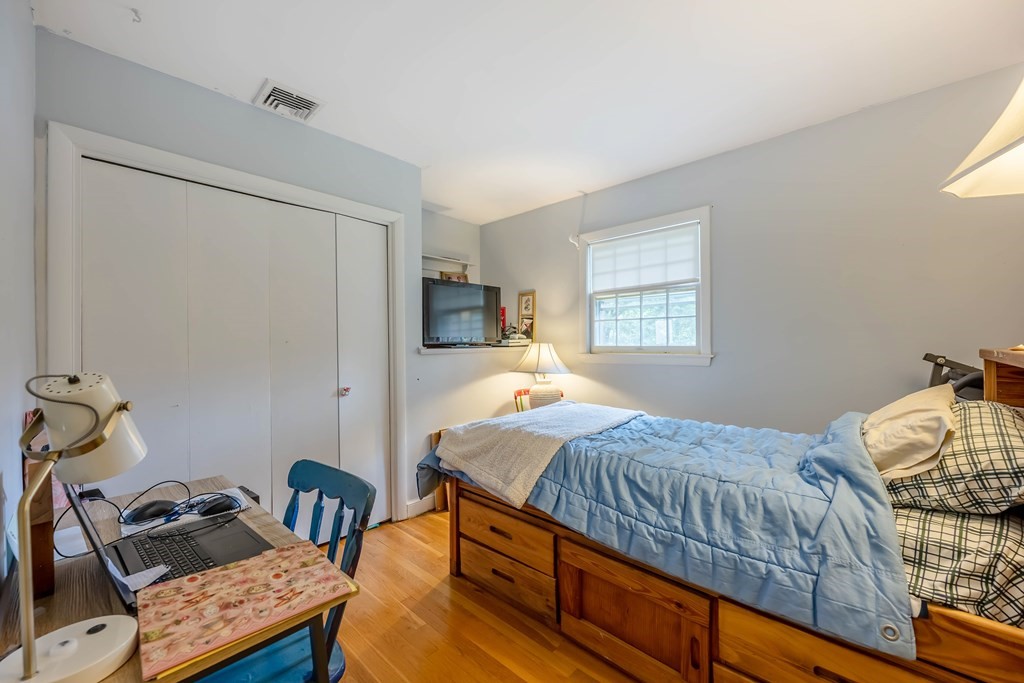 49 Birch Road Andover, MA 01810 - Photo 14 of 19 Gallery Image 14