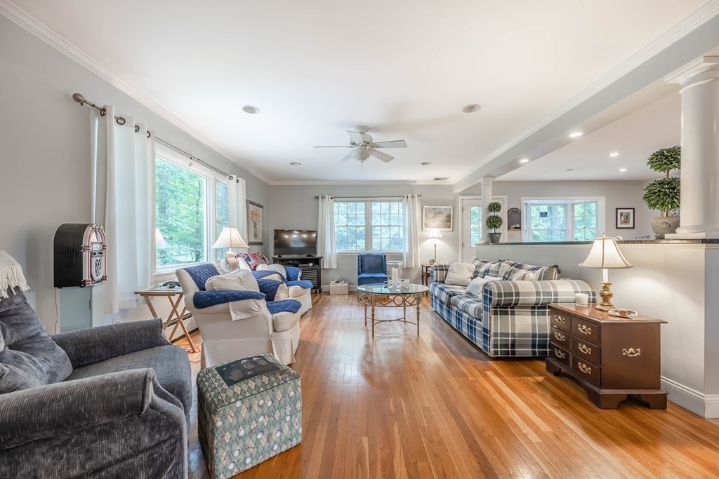 49 Birch Road Andover, MA 01810 - Photo 4 of 19 Gallery Image 4