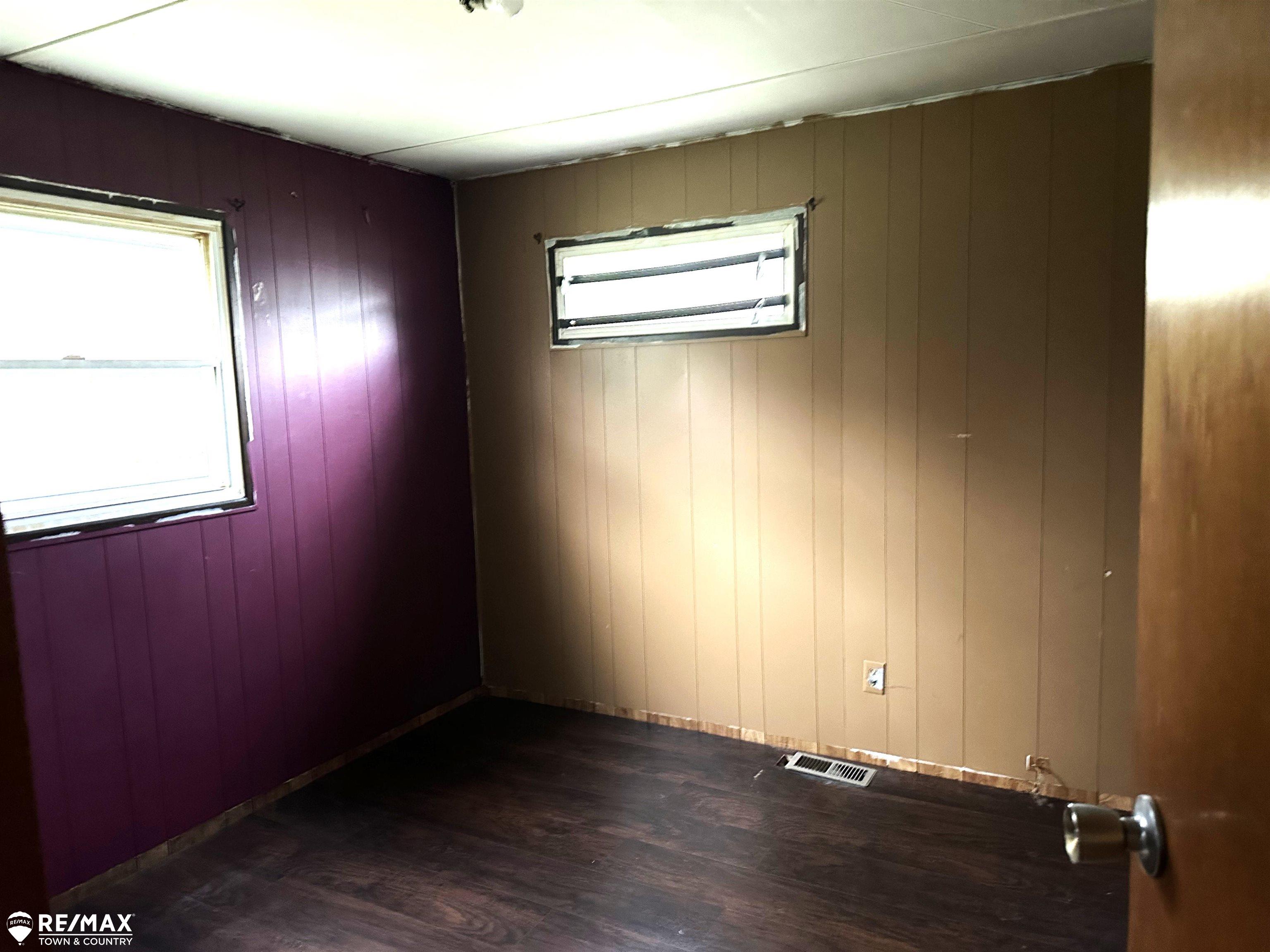 2421 South Dye Road Flint, MI 48532 - Photo 14 of 24 Gallery Image 14