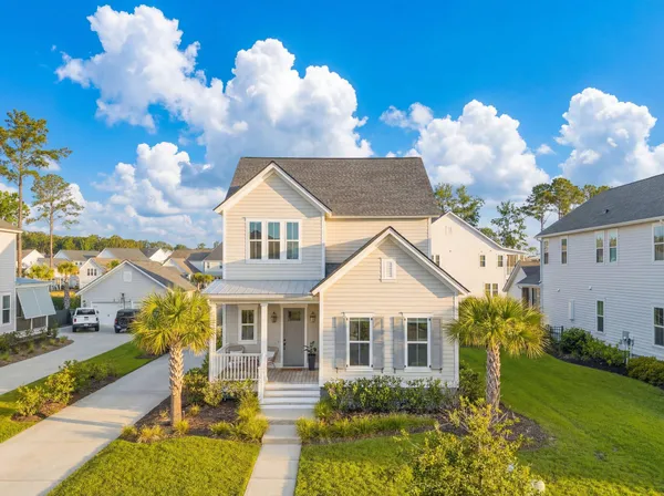 $1,225,000 | 3605 Clambank Dr Mount, Mount Pleasant, SC 29466