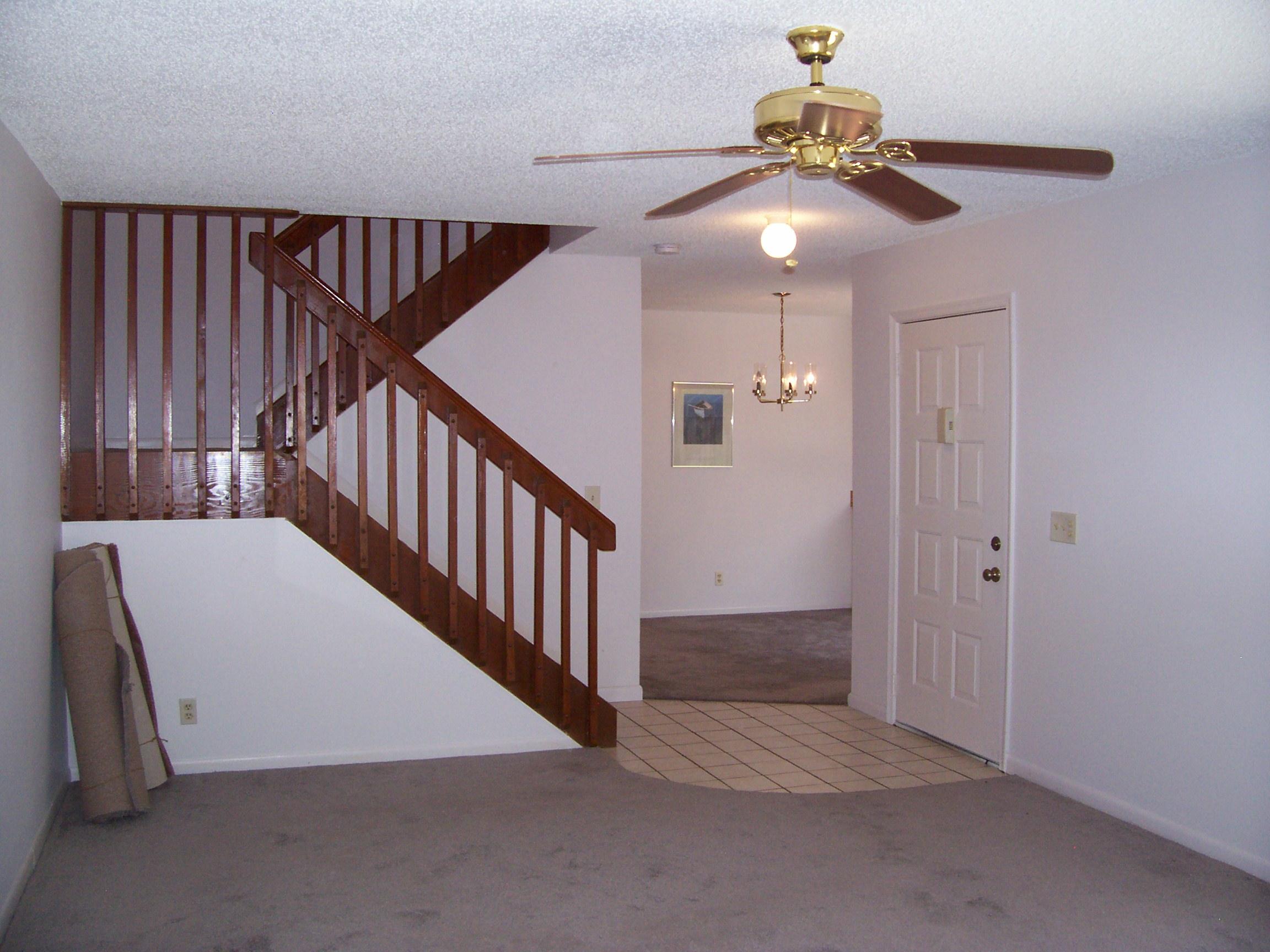 7685 Courtyard Run West, Unit 7685 Boca Raton, FL 33433 - Photo 4 of 24 100_7391