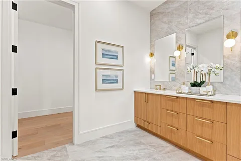 $2,999,000 | 2200 11th Street North, Naples, FL 34103