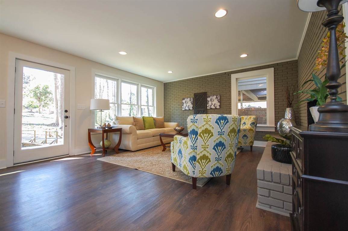 211 Riggs Drive Clemson, SC 29631 - Photo 8 of 32 Gallery Image 8