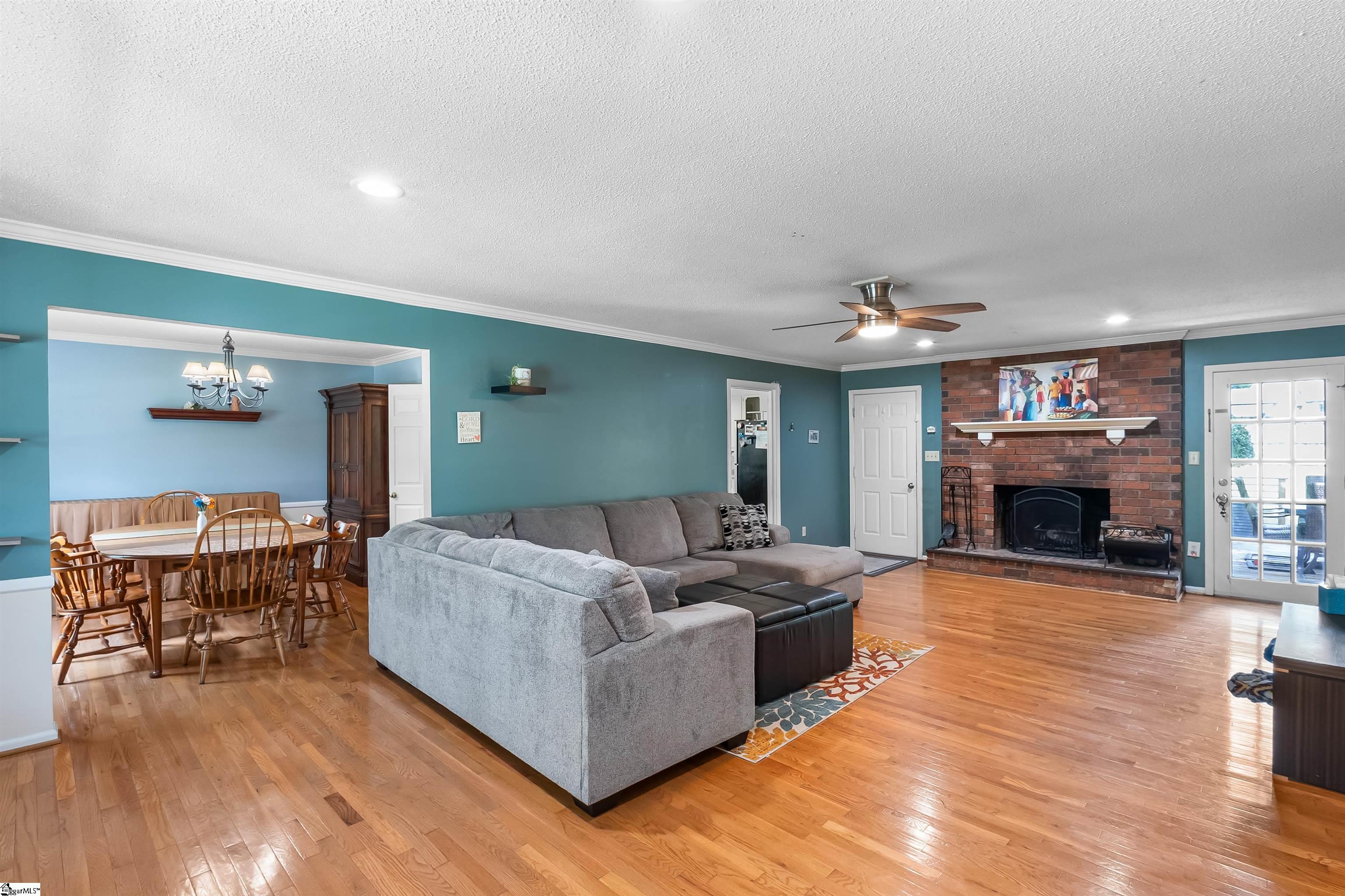 217 Devenger Road Greer, SC 29650 - Photo 15 of 33