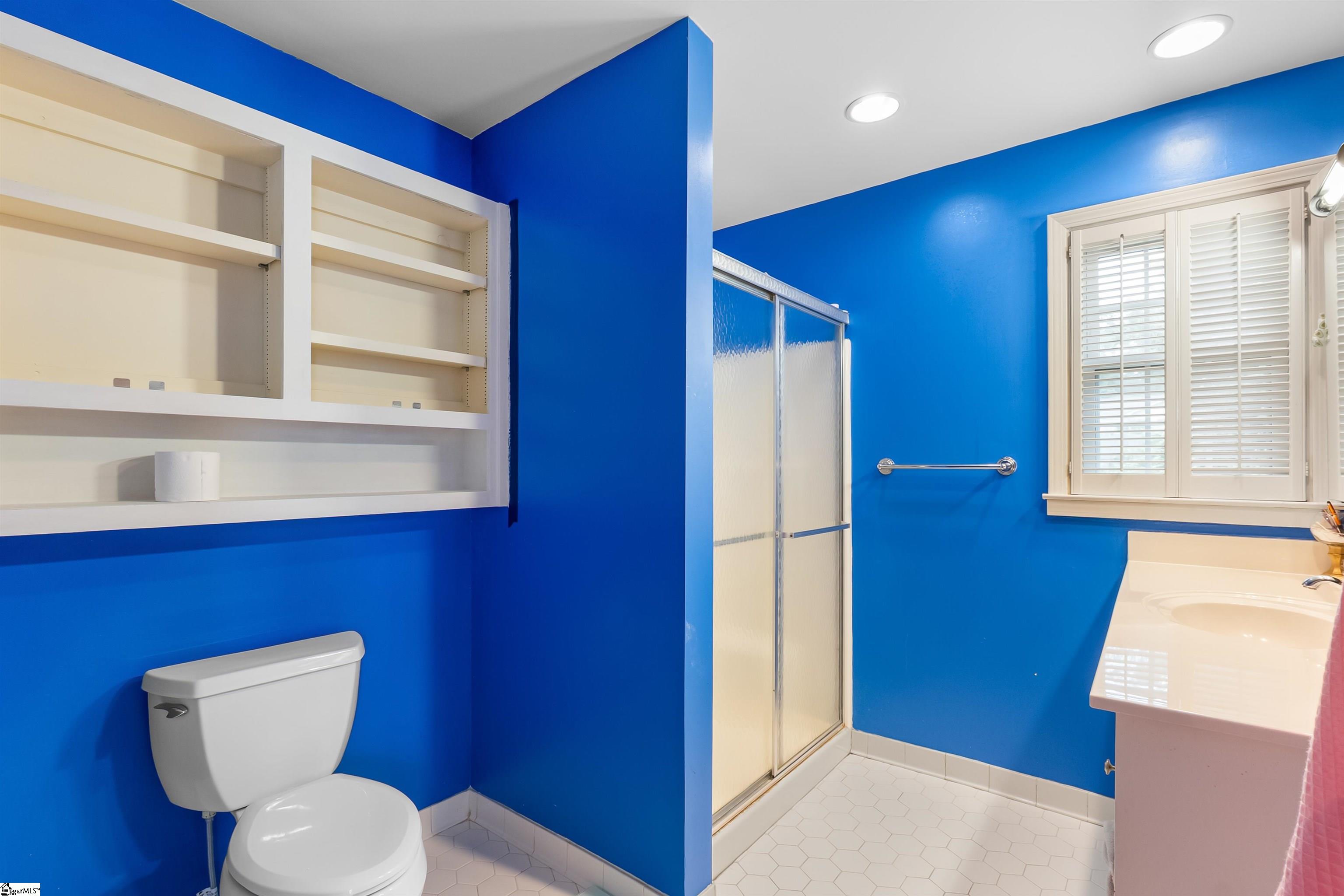 217 Devenger Road Greer, SC 29650 - Photo 4 of 33