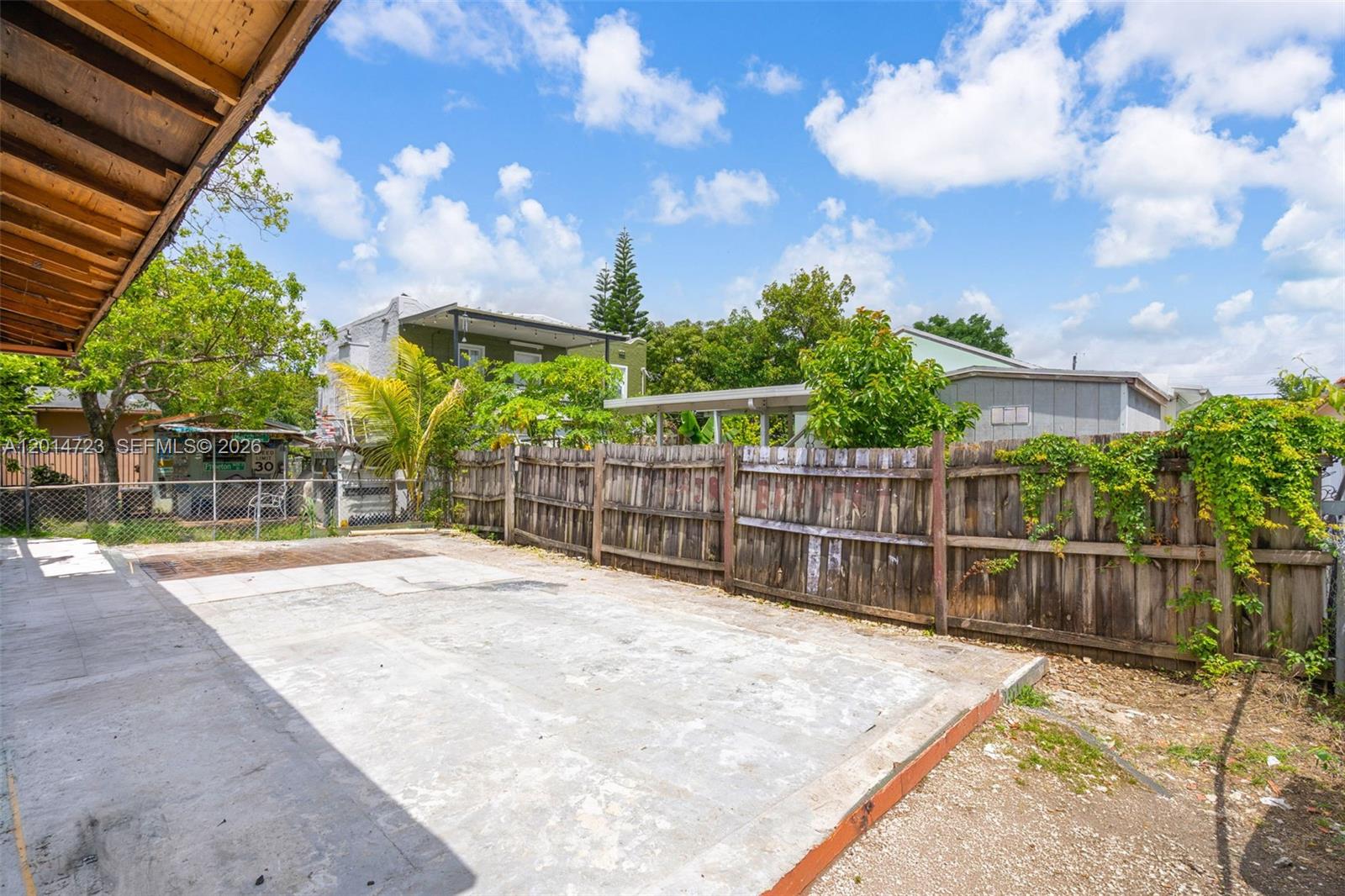 2385 Northwest 32nd Street Miami, FL 33142 - Photo 20 of 46