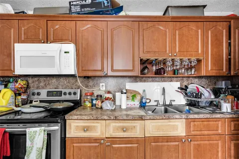 $649,999 | 2385 Northwest 32nd Street, Miami, FL 33142