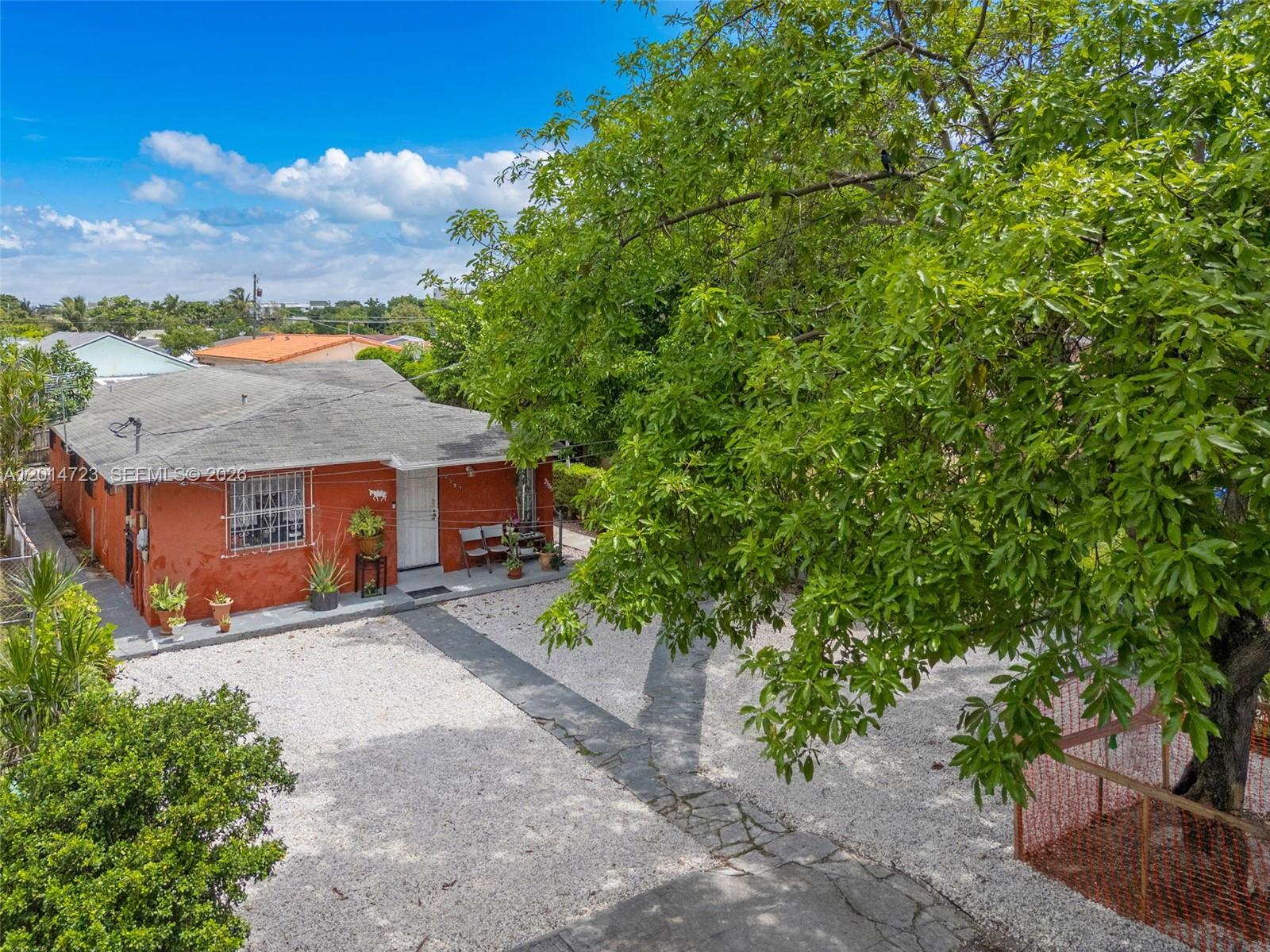 2385 Northwest 32nd Street Miami, FL 33142 - Photo 34 of 46