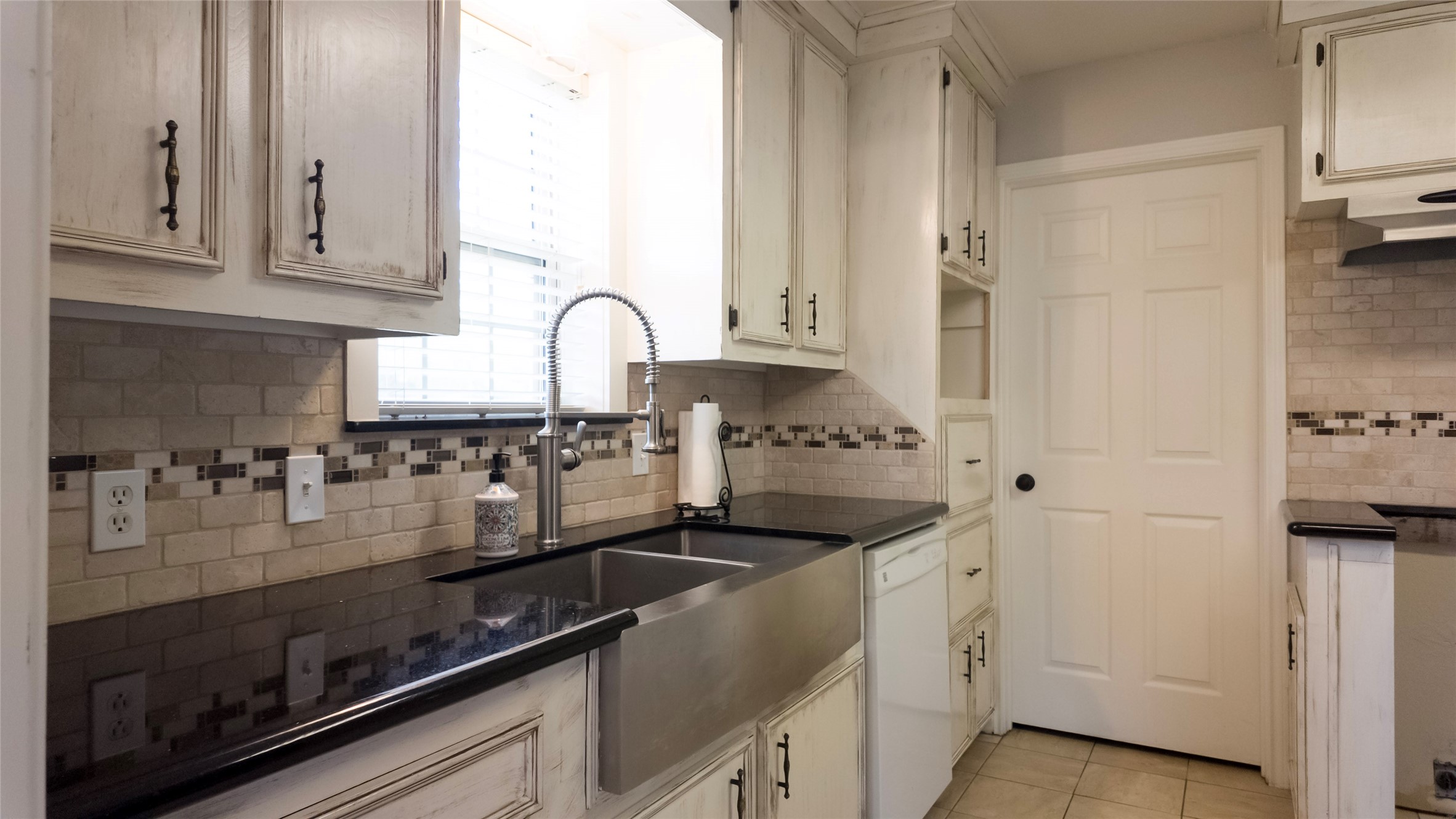 103 County Road 313 Sweeny, TX 77480 - Photo 14 of 42