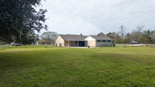 $280,000 | 103 County Road 313, Sweeny, TX 77480