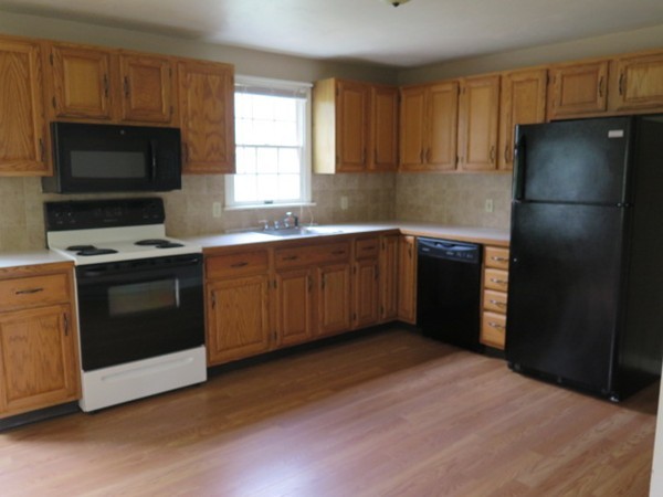 129 Stone Road East Brookfield, MA 01515 - Photo 3 of 18