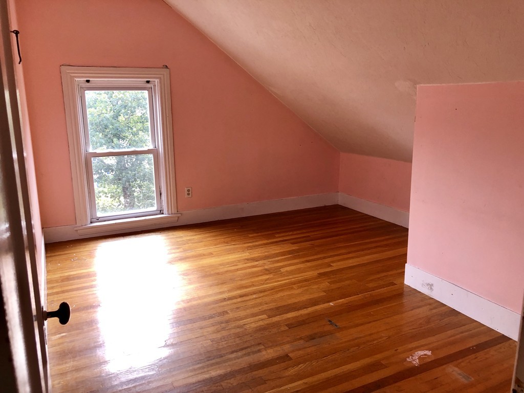 4 Stebbins Street Worcester, MA 01607 - Photo 19 of 31 Gallery Image 19