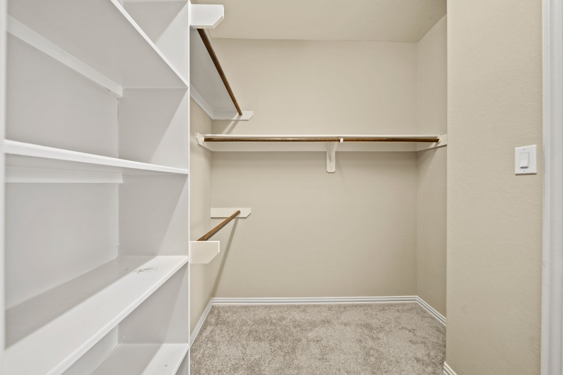 13230 Dover Bluff Drive Rosharon, TX 77583 - Photo 21 of 33 Large walk in Closet with Built-ins