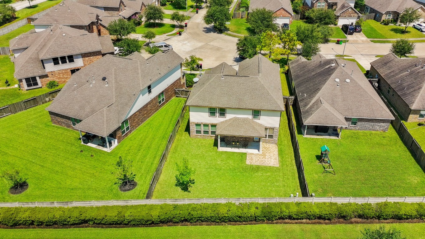 13230 Dover Bluff Drive Rosharon, TX 77583 - Photo 29 of 33 No Back Neighbors