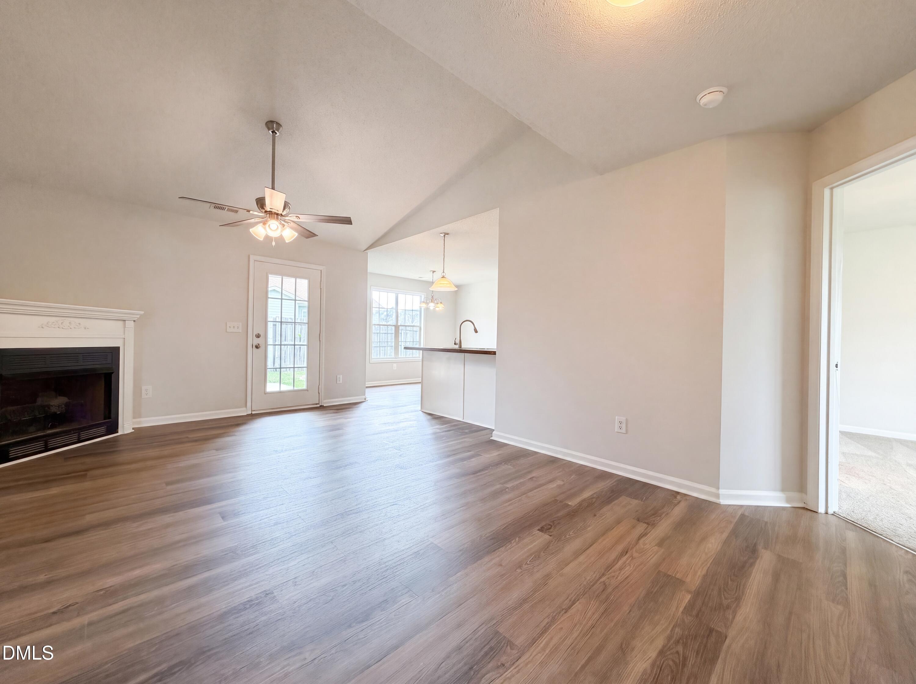 102 Reebe Circle Selma, NC 27576 - Photo 3 of 16 photo_03