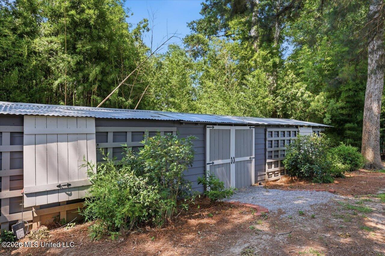 407 East College Street Clinton, MS 39056 - Photo 40 of 43 40-407 E College St _ Hometoursms.com