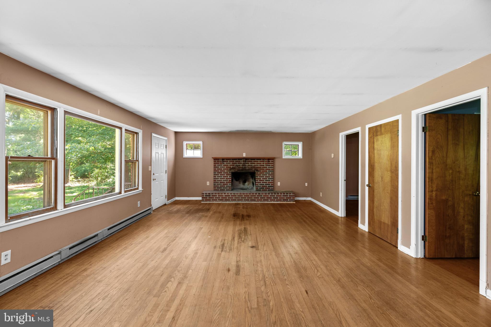 14949 Old Frederick Road Woodbine, MD 21797 - Photo 3 of 29 Dining Room/Living Room Combo