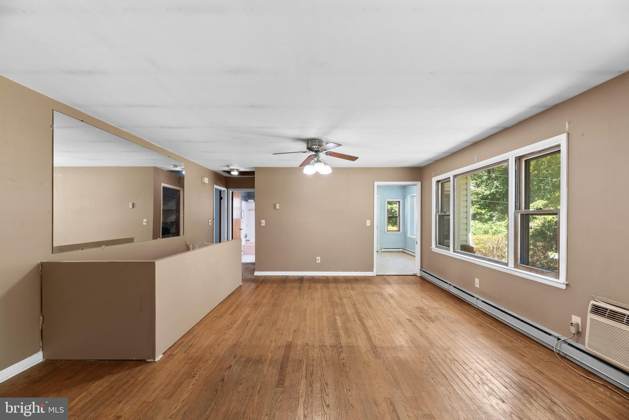 14949 Old Frederick Road Woodbine, MD 21797 - Photo 7 of 29 Dining Room/Living Room Combo