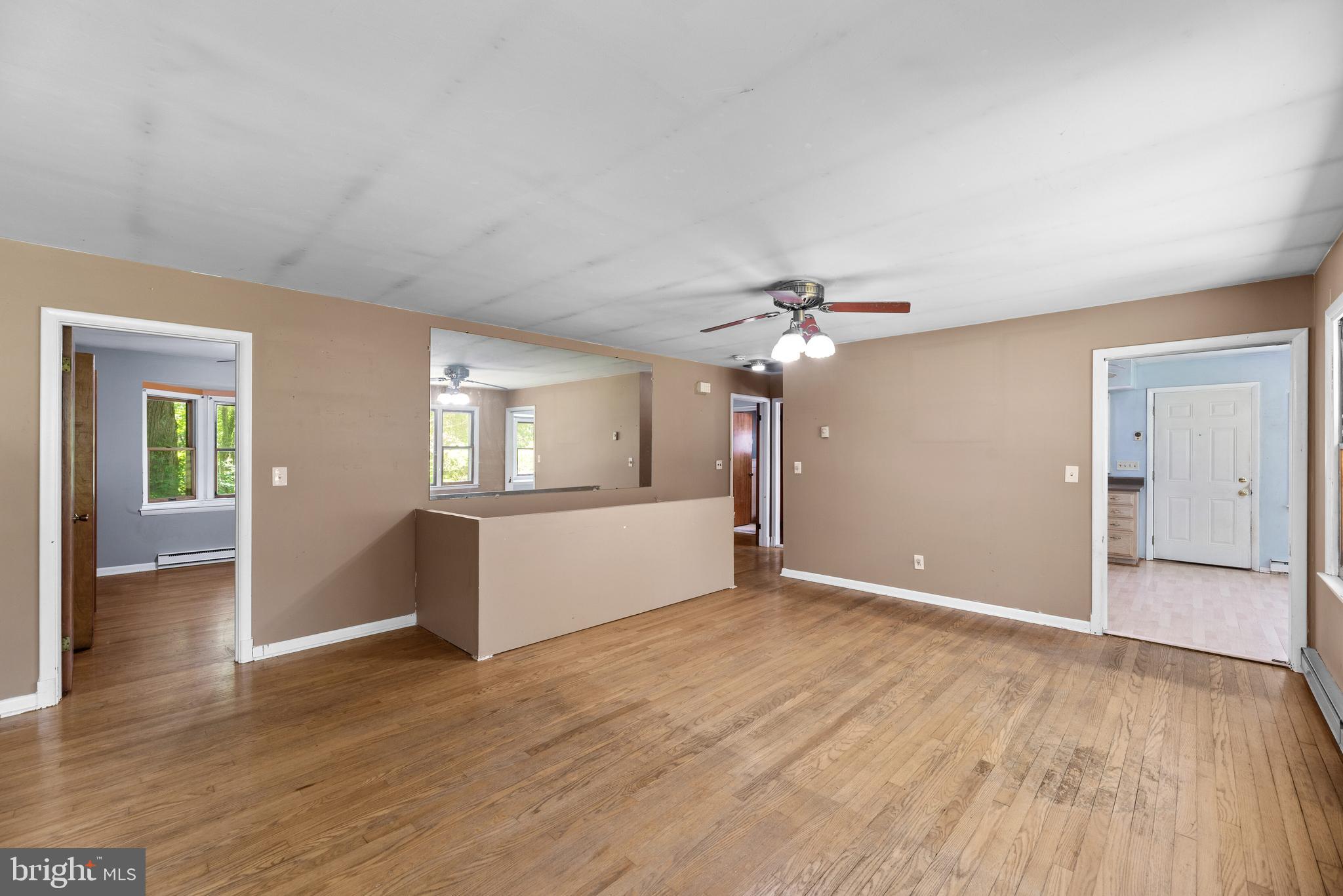 14949 Old Frederick Road Woodbine, MD 21797 - Photo 8 of 29 Dining Room/Living Room Combo