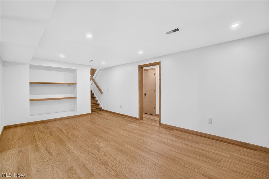 3866 Woodthrush Road Akron, OH 44333 - Photo 32 of 43