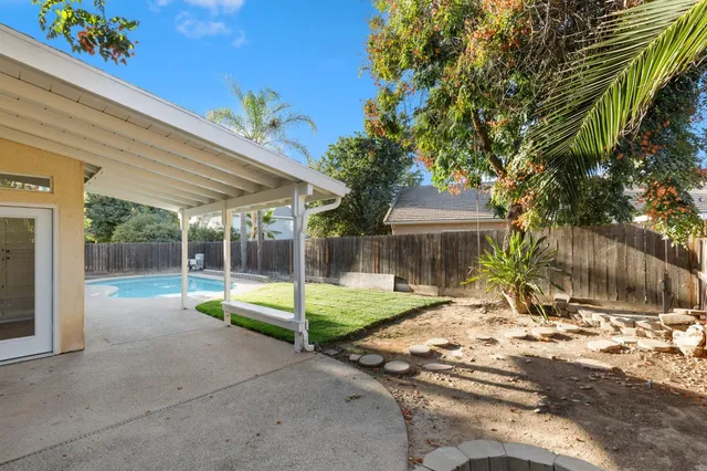 $590,000 | 2337 Wrenwood Avenue, Clovis, CA 93611