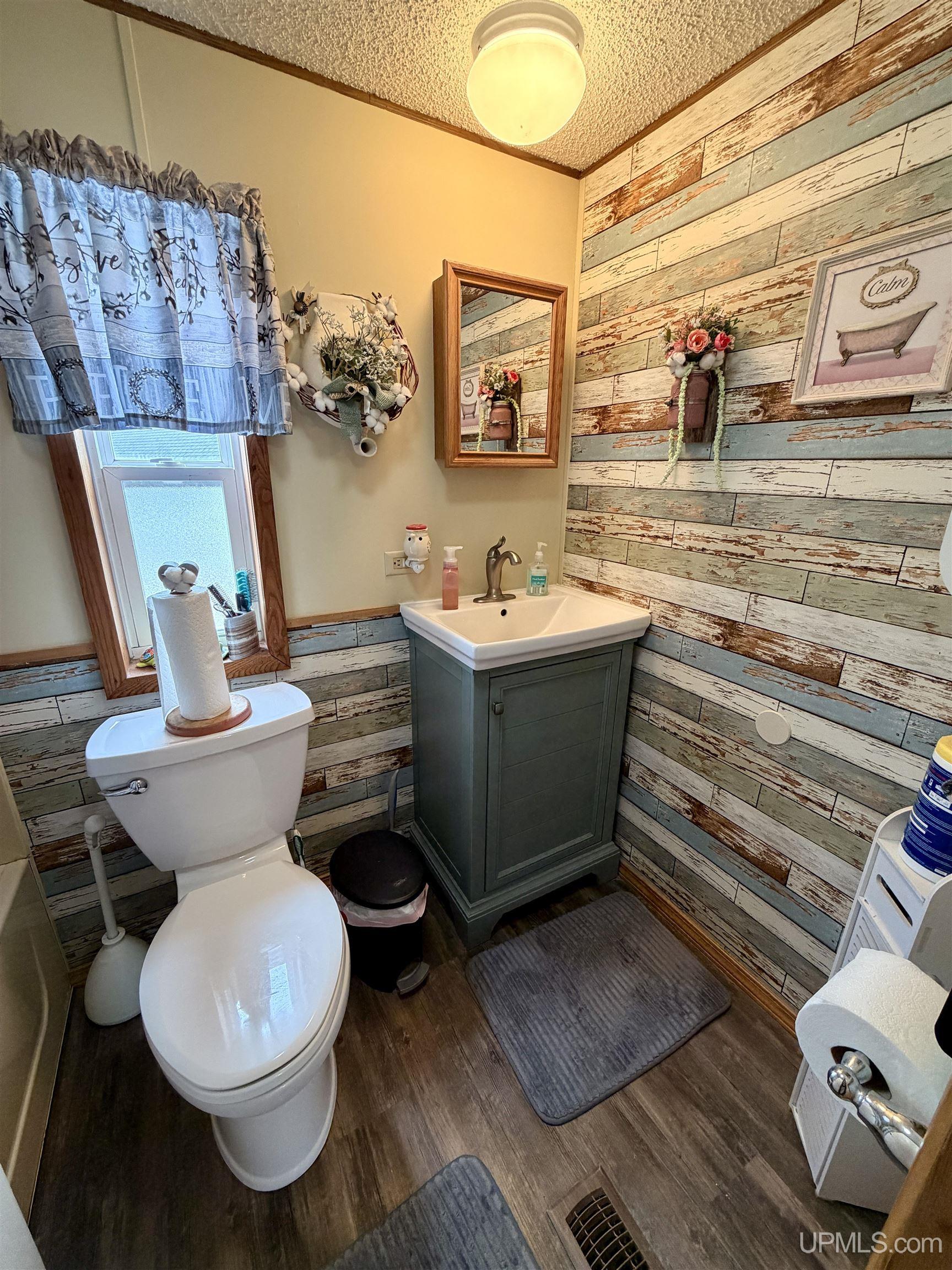125 North Camp Road Ishpeming, MI 49849 - Photo 22 of 53