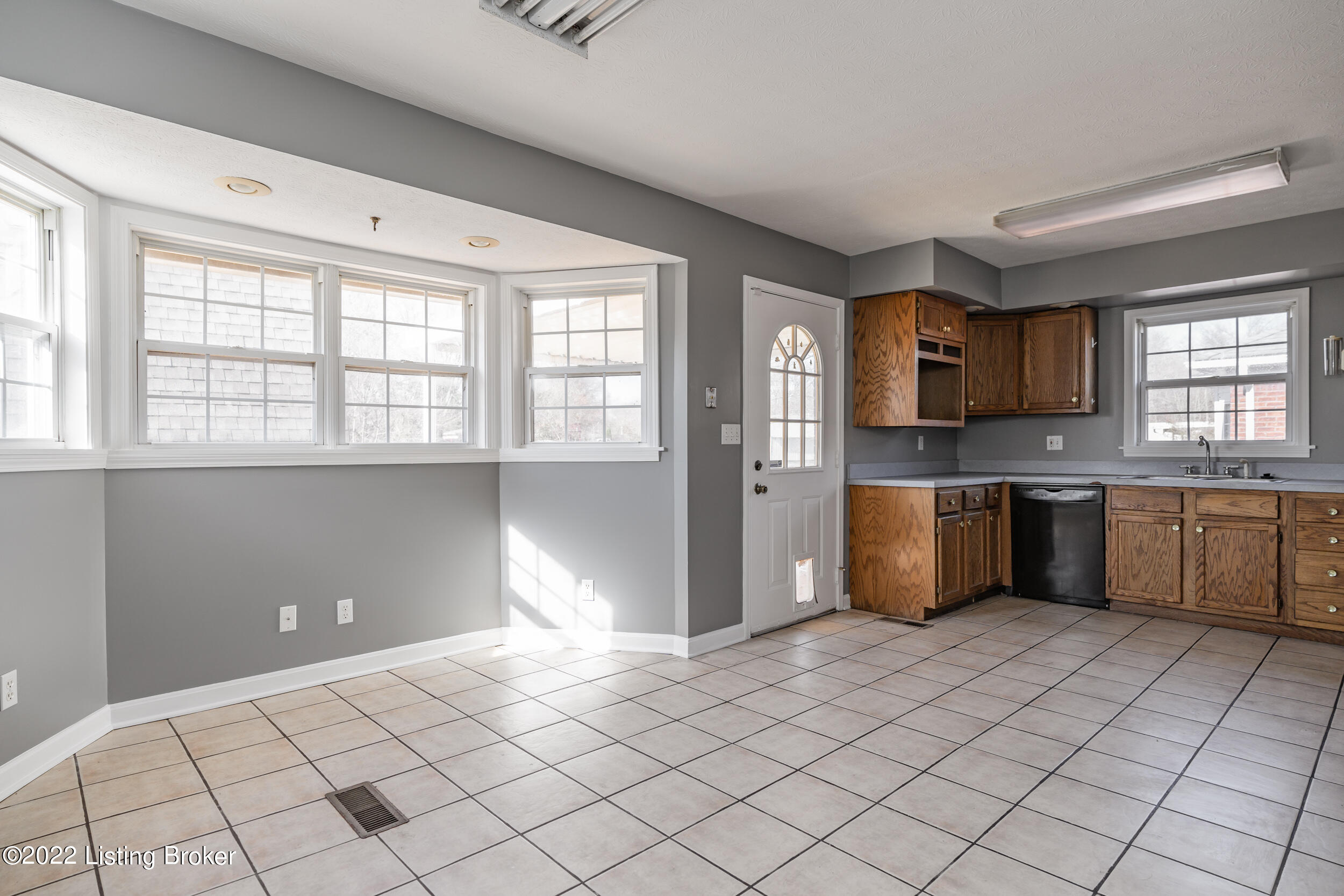 6700 Terry Road Louisville, KY 40258 - Photo 33 of 50 6700 Terry Rd-34