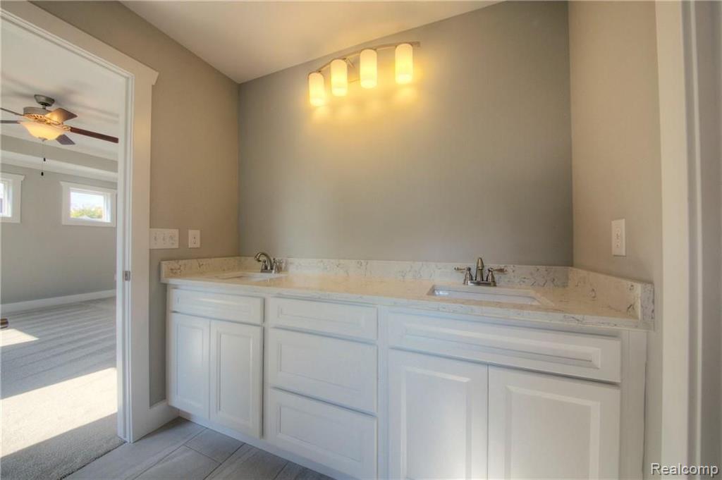 Tbd Tbd Walnut View Drive Pinckney, MI 48169 - Photo 9 of 13