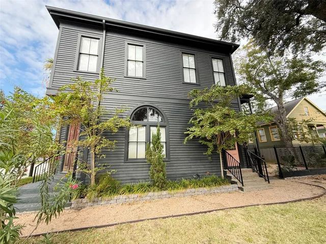 $599,900 | 3128 Avenue L, Galveston, TX 77550