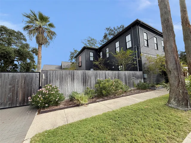 $599,900 | 3128 Avenue L, Galveston, TX 77550