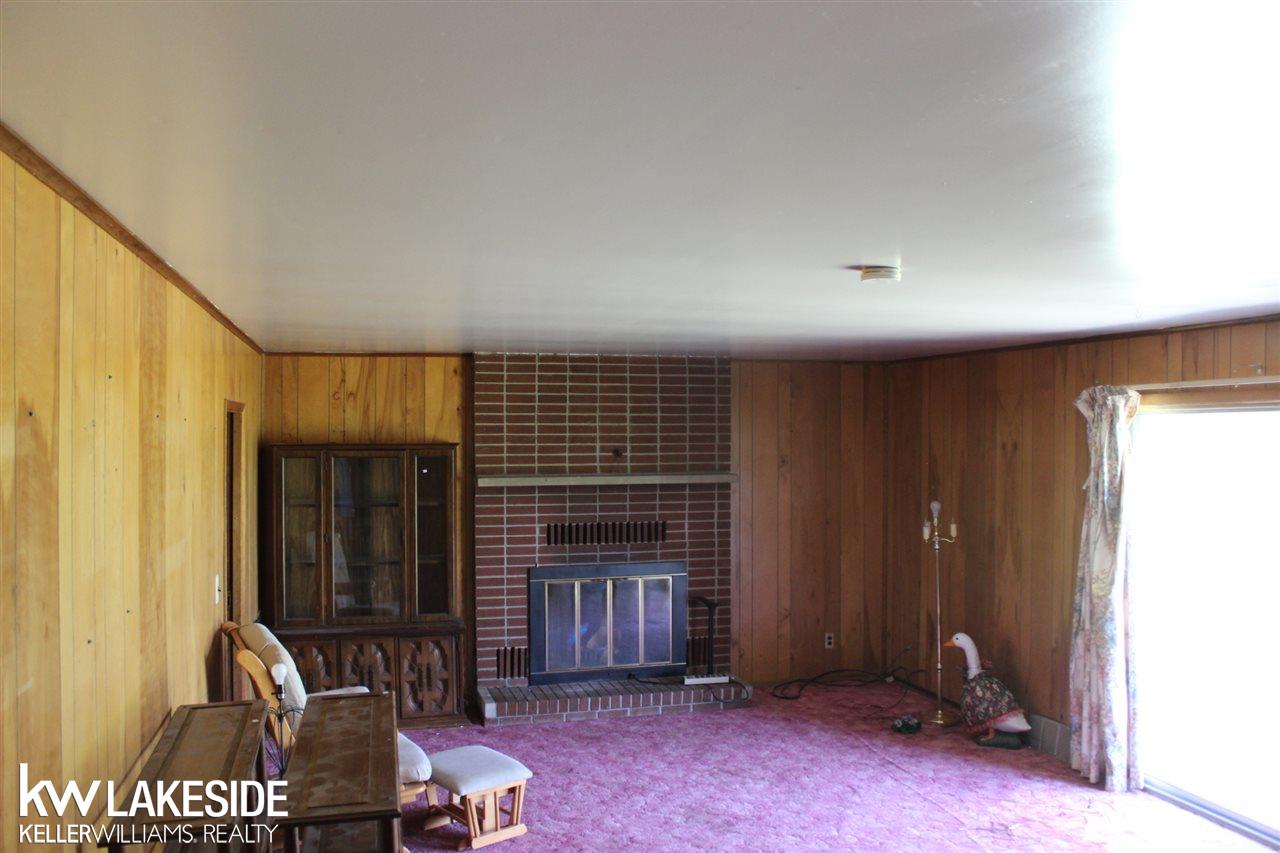 21655 Armada Center Road Armada, MI 48005 - Photo 25 of 31 31293810-24.JPG