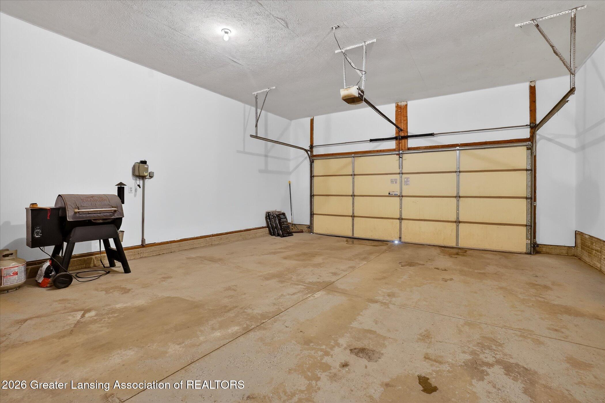 860 Gaiser Road Owosso, MI 48867 - Photo 36 of 66 36-869-Gaiser-Rd-WindowStill-Photography