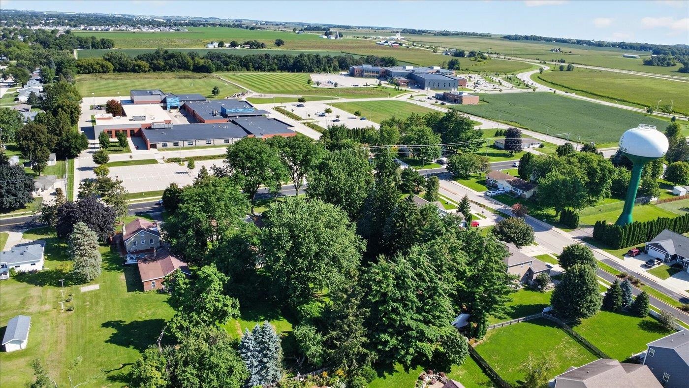 4351 Windsor Road Windsor, WI 53598 - Photo 16 of 28 Gallery Image 16