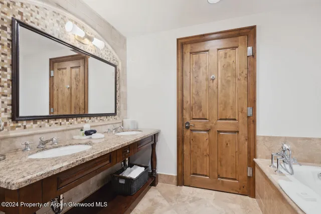 $195,000 | 415 East Dean St Unit 24 Week 30, Aspen, CO 81611