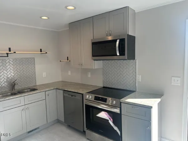 $1,700 | 2705 Newbold Street, Raleigh, NC 27603