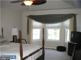 222 Hawthorne Way Riverside, NJ 08075 - Photo 8 of 12 Bedroom - Main
